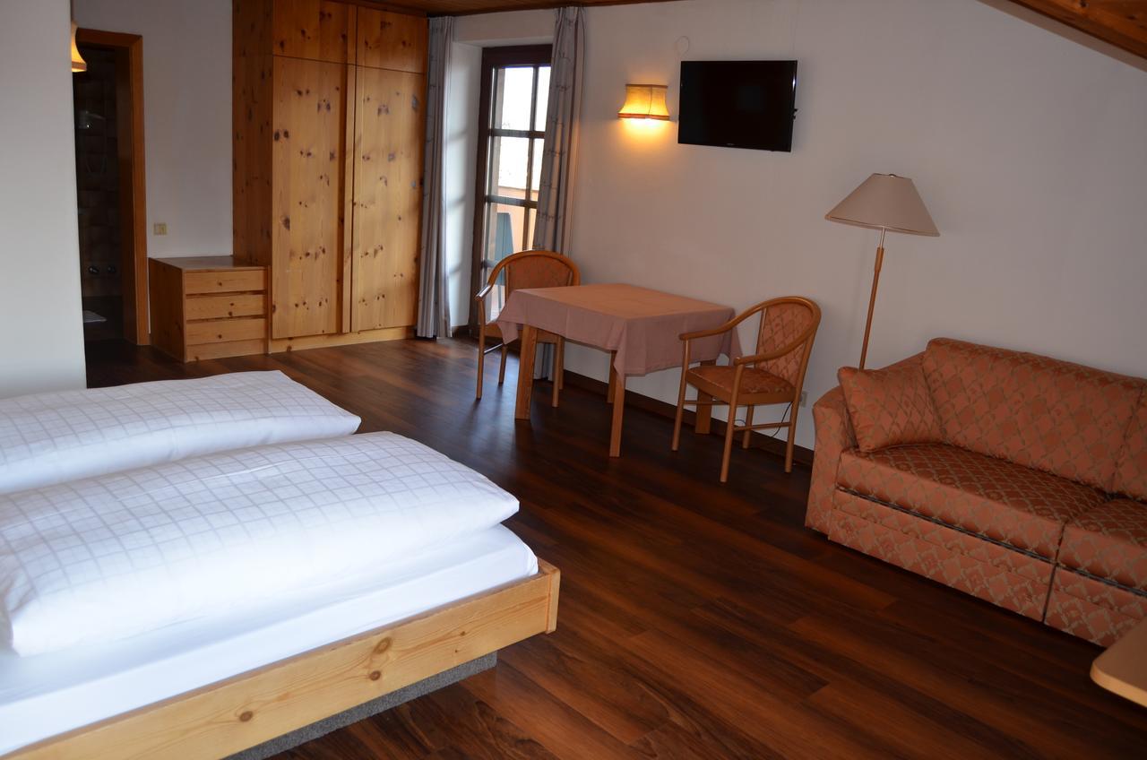 Hotel Eden Guesthouse Marlengo Exterior foto
